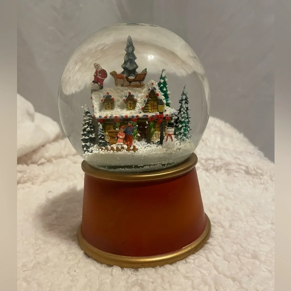 3 Christmas Snow Globes - Picture 2 of 4